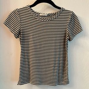 Boat neck striped tee